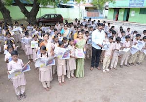 விருத்தாசலம் தென்கோட்டை வீதியில் உள்ள நகராட்சி பள்ளி மாணவர்களுக்கு ...