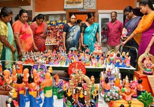 திருப்பூர், ஈஸ்வரன் கோவில் ரோடு சர்வோதய சங்கத்தில் கொலு பொம்மைகள் ...