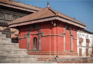 அன்னபூர்ணா- பக்தபூர் தர்பார் சதுக்கத்தின் சிவப்பு கோயில்
