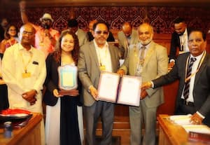 இங்கிலாந்து பாராளுமன்றத்தில் கல்லிடைக்குறிச்சி முனைவர் முகமது முகைதீனுக்கு விருது