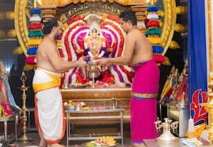 சிங்கப்பூர் ஆலயத்தில் ஸ்ரீ சாரதா நவராத்திரி - நவாக்க்ஷரி  ஹோமம்
