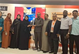 ஷார்ஜா 44வது புத்தக கண்காட்சியில் தமிழக எழுத்தாளரின் நூல் வெளியீடு 