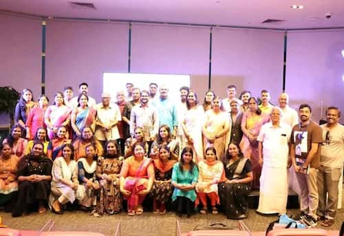 சிங்கப்பூரில் கவிமாலை