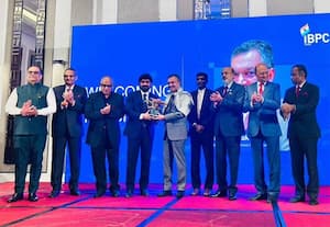  துபாயில் இந்திய தூதருக்கு வரவேற்பு