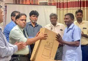  பொத்துவில் விவசாயிகளுக்கு நவீன தொழில்நுட்ப விவசாய உள்ளீடுகள் வழங்கும் நிகழ்வு 