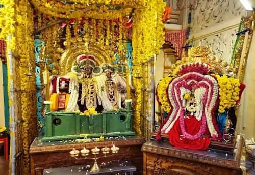 சிங்கப்பூர் ஆலயத்தில் பிரதோஷ கோலாகலம்
