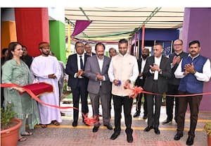  மஸ்கட் இந்திய பள்ளிக்கூடத்தில் புதுப்பிக்கப்பட்ட விளையாட்டு மைதானம்