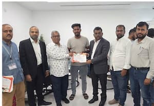துபாயில் இந்திய சுதந்திர தினத்தை முன்னிட்டு 55வது ரத்ததான முகாம் 