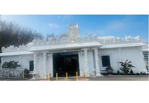 அமெரிக்காவின் திருப்பதியாக பிட்ஸ்பர்க் வெங்கடேஸ்வரா கோவில்!