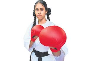மாண்புமிகு மாணவி