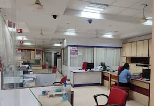வங்கியில் மேனேஜர் பணி