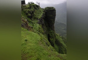 மாதரன் மலை!