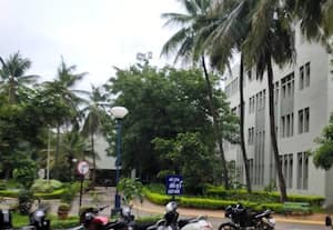 அழைக்கிறது உயிரியல் மையம்