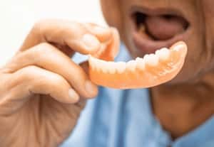 கவனமாக இருந்தால்... கடிக்கலாம்... நொறுக்கலாம்!