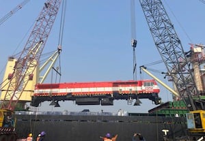 பட்டப்படிப்பு முடித்தவருக்கு வேலை