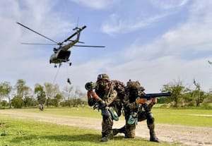 பாதுகாப்பு படையில் 233 கான்ஸ்டபிள் காலியிடங்கள்