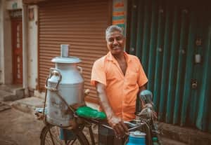 பேரொளியின் கனல் மொழி