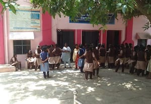 ஒரு பள்ளி ஒரு பெருமை ஒரு கோரிக்கை